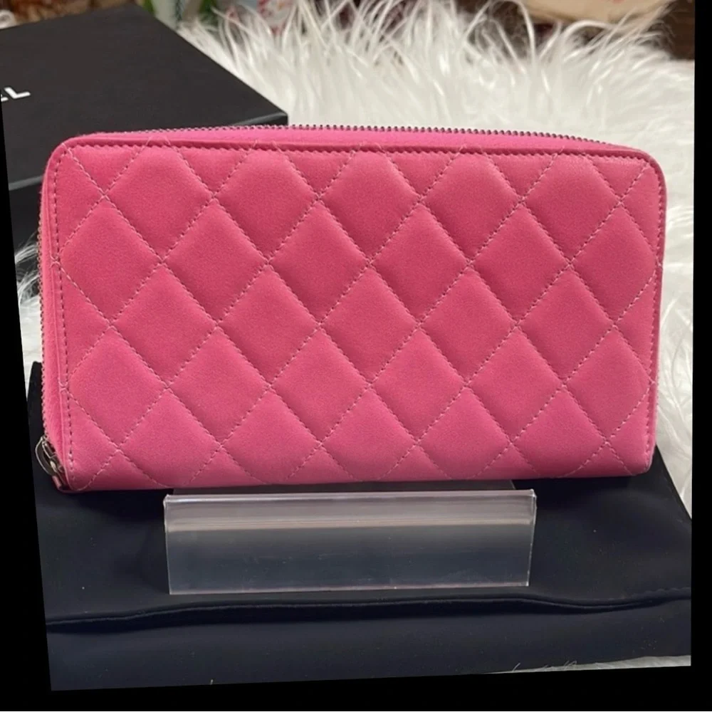 RARE Chanel pink Ombre quilted lambskin long zippered wallet a/ pink cc ! - Picture 7 of 17
